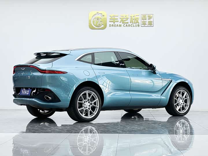 Aston Martin DBX, 2022 — фото 4 из 9