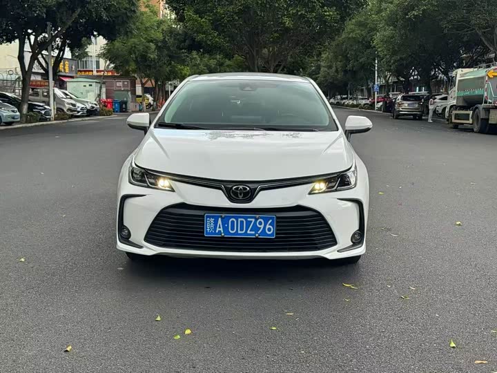 Toyota Corolla, 2024 — фото 2 из 9