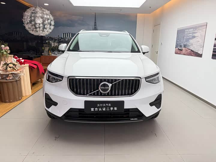 Volvo XC40, 2025 — фото 2 из 9
