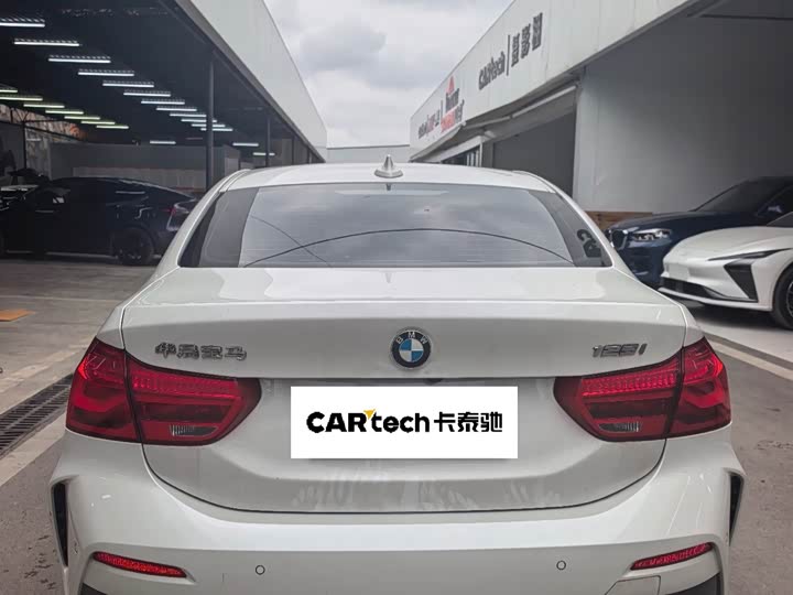 BMW 1 Series, 2022 — фото 9 из 9