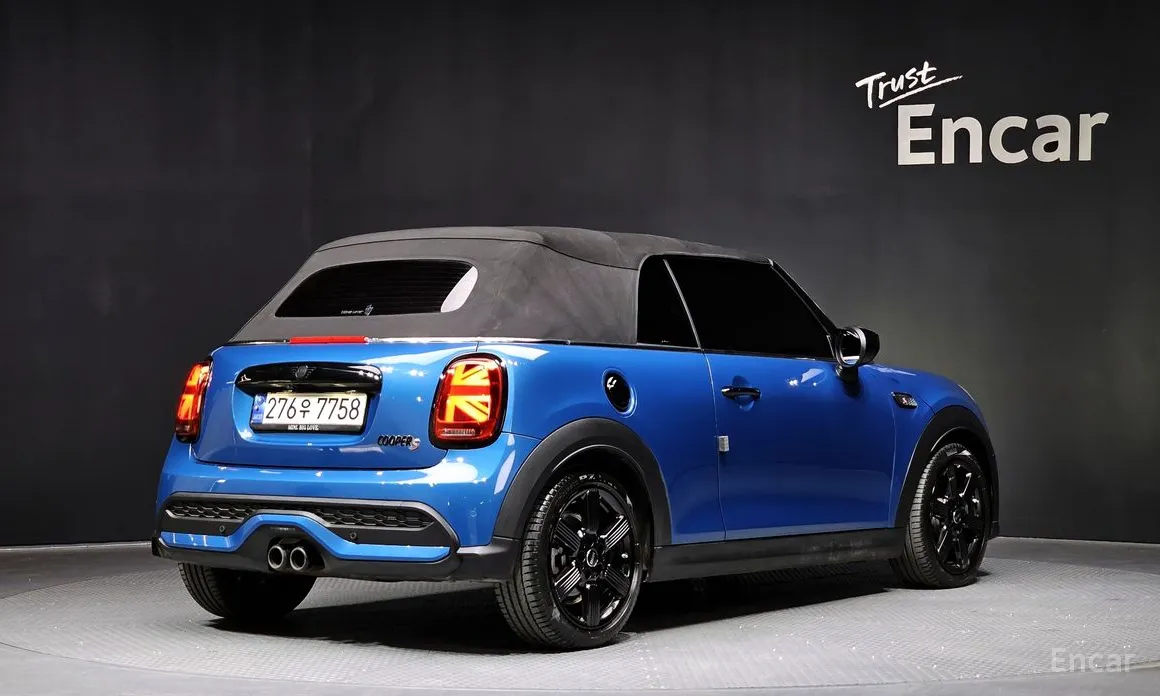 Mini Cooper Convertible, 2022 — фото 2 из 12