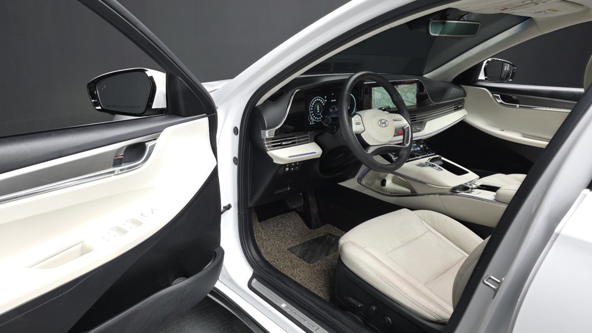 Hyundai Grandeur, 2022 — фото 10 из 12