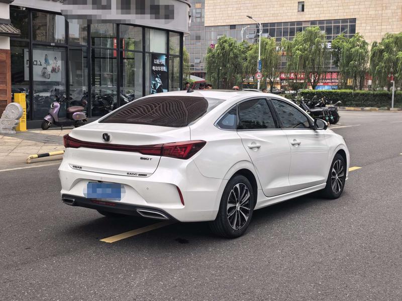 Changan Eado Plus, 2022 — фото 7 из 12