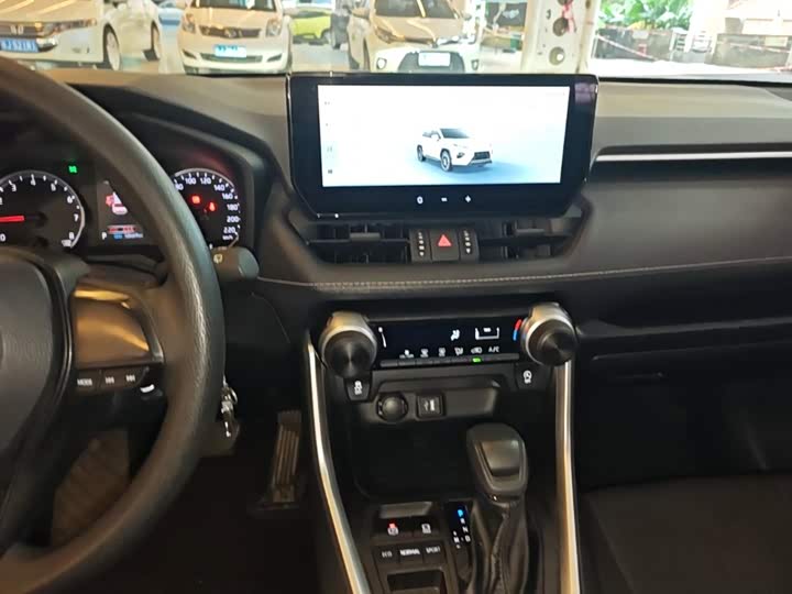 Toyota Wildlander, 2023 — фото 9 из 9