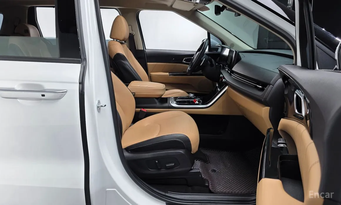 Kia Carnival, 2021 — фото 10 из 12