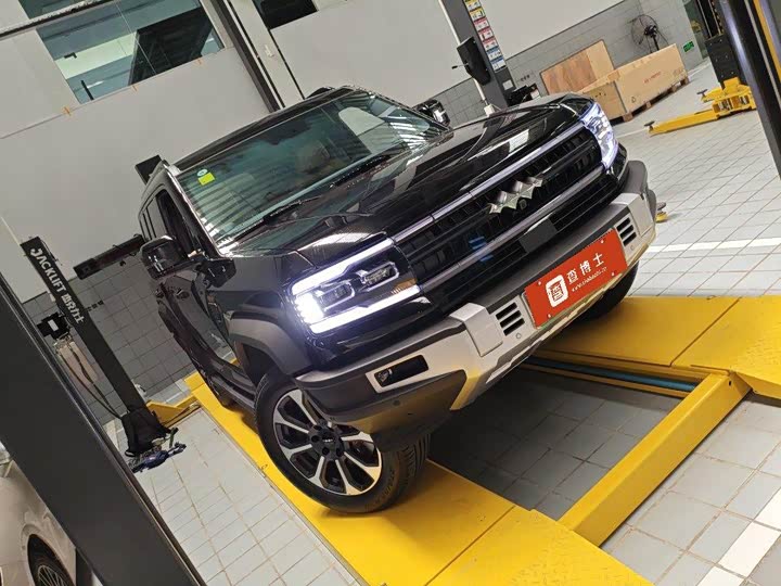 BYD FangChengBao Leopard 5, 2026 — фото 2 из 9