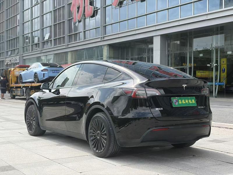 Tesla Model Y, 2022 — фото 5 из 12
