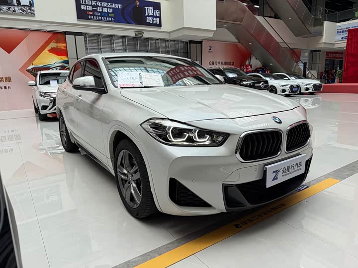 BMW X2, 2022 — фото 3 из 9