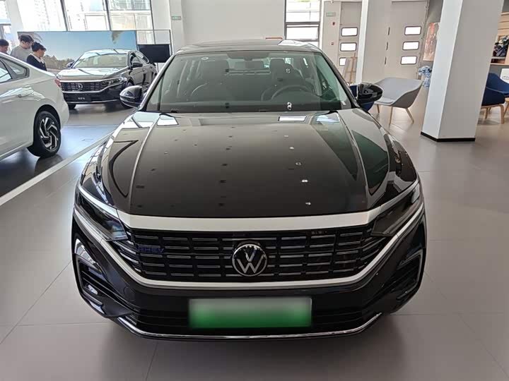 Volkswagen Passat Hybrid, 2026 — фото 3 из 9