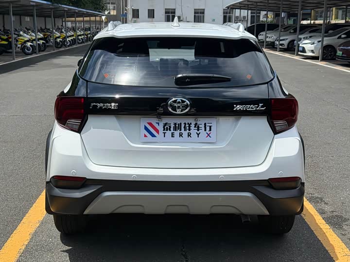 Toyota Yaris L Hatchback, 2022 — фото 6 из 9