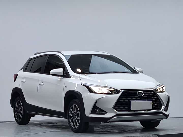 Toyota Yaris L Hatchback, 2022 — фото 3 из 9