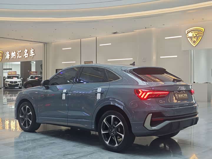 Audi Q3 Sportback, 2022 — фото 3 из 9