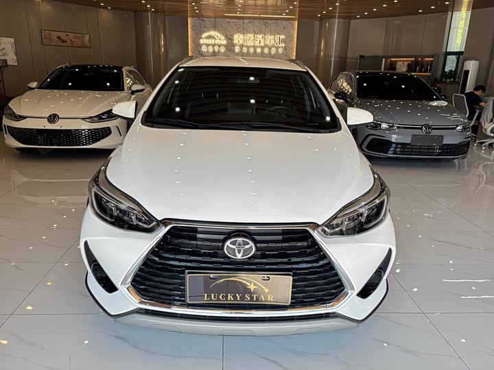 Toyota Yaris L Hatchback, 2022 — фото 8 из 9