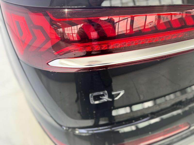 Audi Q7, 2023 — фото 6 из 12