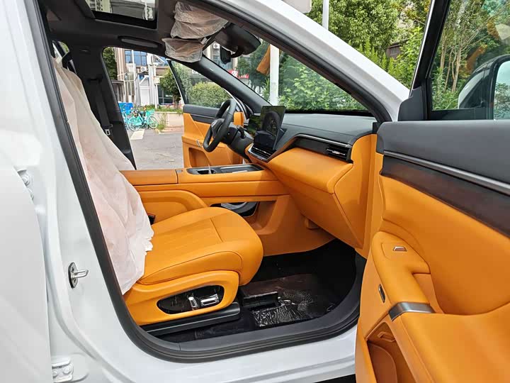 Dongfeng Yipai eπ 008, 2026 — фото 6 из 9