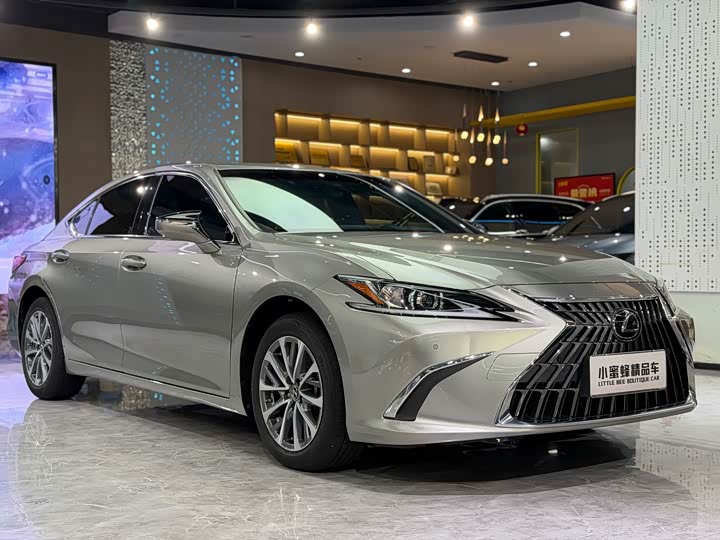 Lexus ES, 2023 — фото 3 из 9