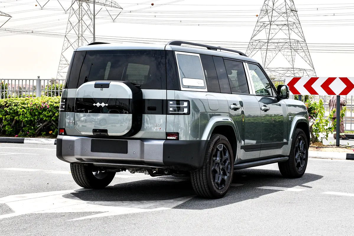 BYD Leopard Titanium 7, 2026 — фото 8 из 10