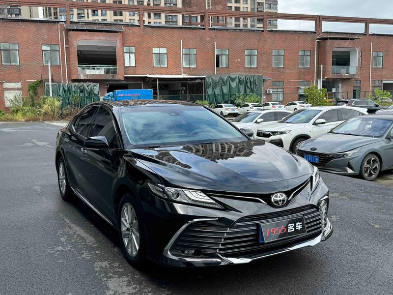 Toyota Camry, 2023 — фото 3 из 10