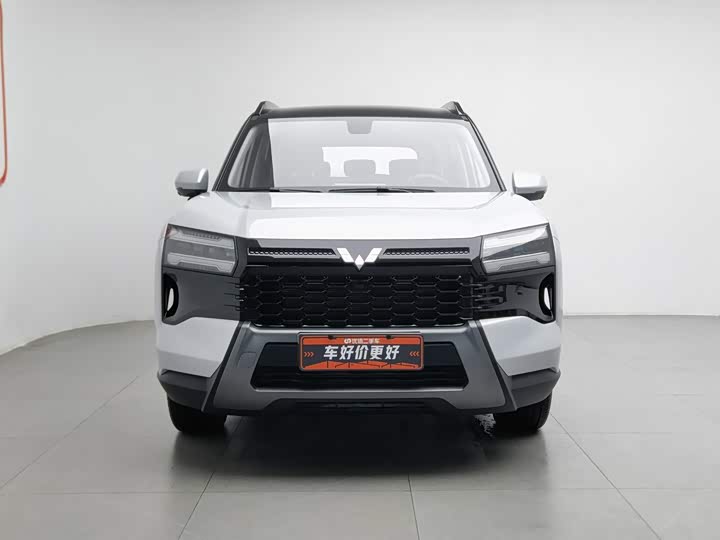 Wuling Starlight 560 Hybrid/EV, 2025 — фото 3 из 9