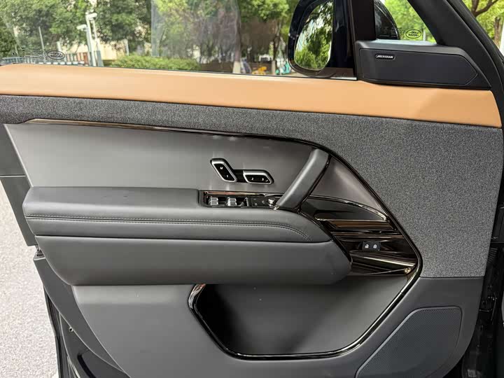 Land Rover Range Rover Sport, 2024 — фото 7 из 9