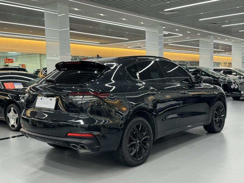 Maserati Levante, 2021 — фото 6 из 12