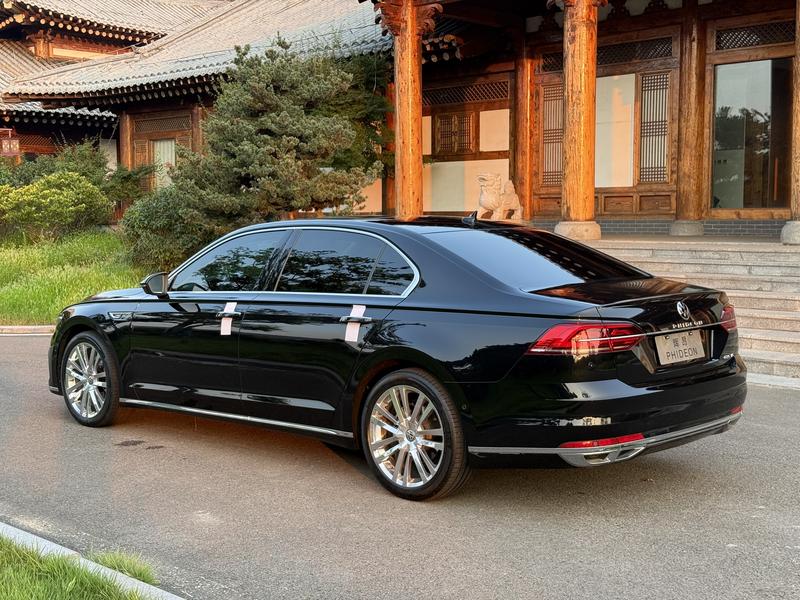 Volkswagen Phideon, 2022 — фото 4 из 10
