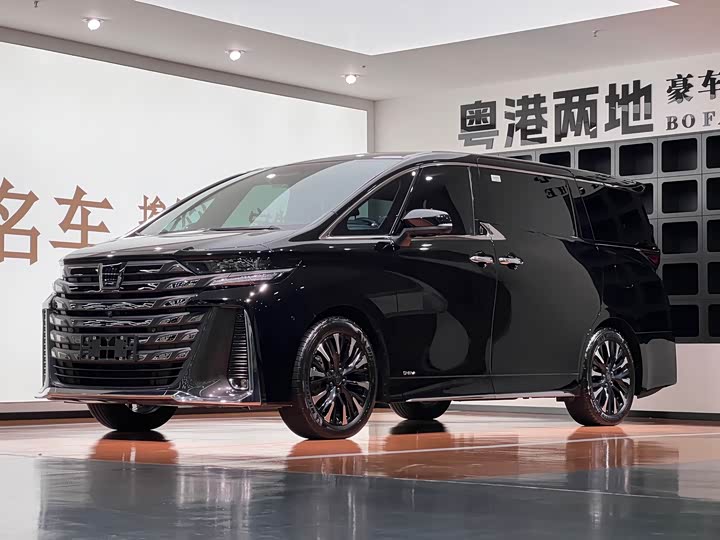 Toyota Vellfire, 2024 — купить в Калуге под ключ