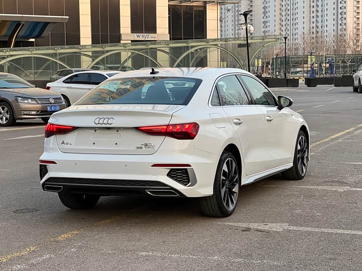 Audi A3, 2023 — фото 4 из 9