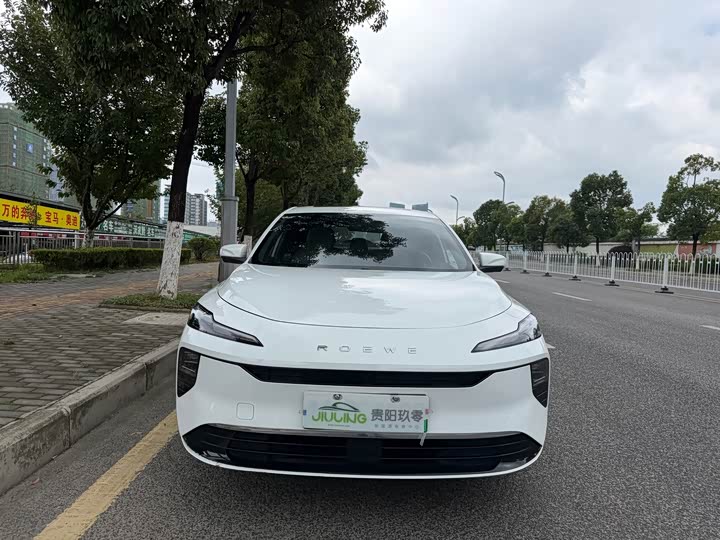 Roewe D6, 2025 — купить в Москве под ключ