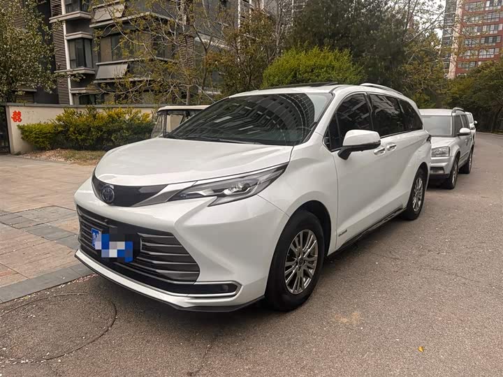 Toyota Sienna, 2021 — купить в Перми под ключ