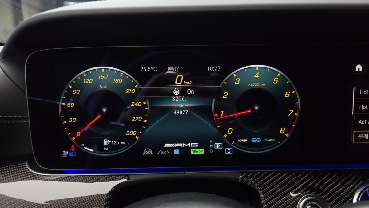 Mercedes-Benz AMG GT, 2023 — фото 8 из 12
