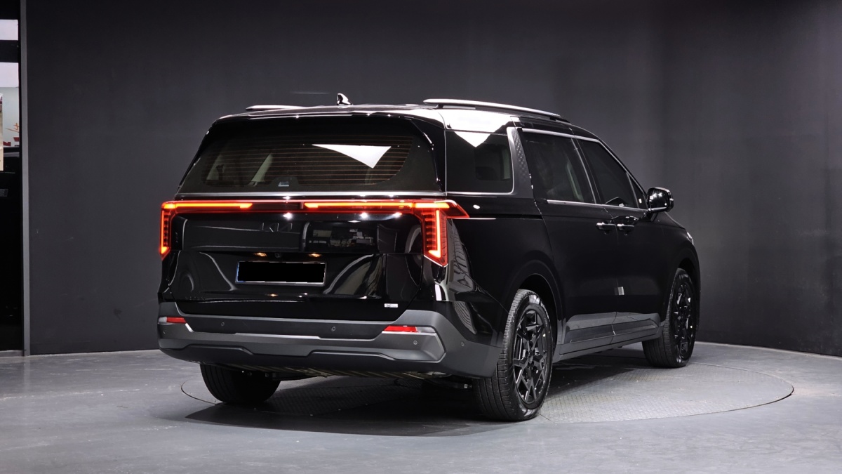 Kia Carnival, 2025 — фото 2 из 12