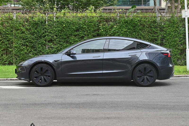 Tesla Model 3, 2024 — фото 4 из 12