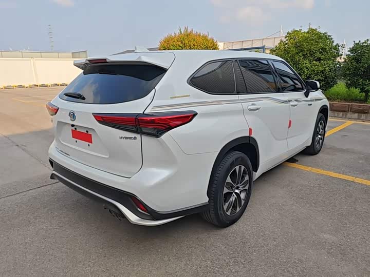 Toyota Crown Kluger, 2022 — фото 7 из 9