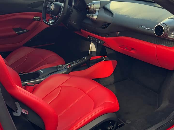 Ferrari F8, 2021 — фото 7 из 9
