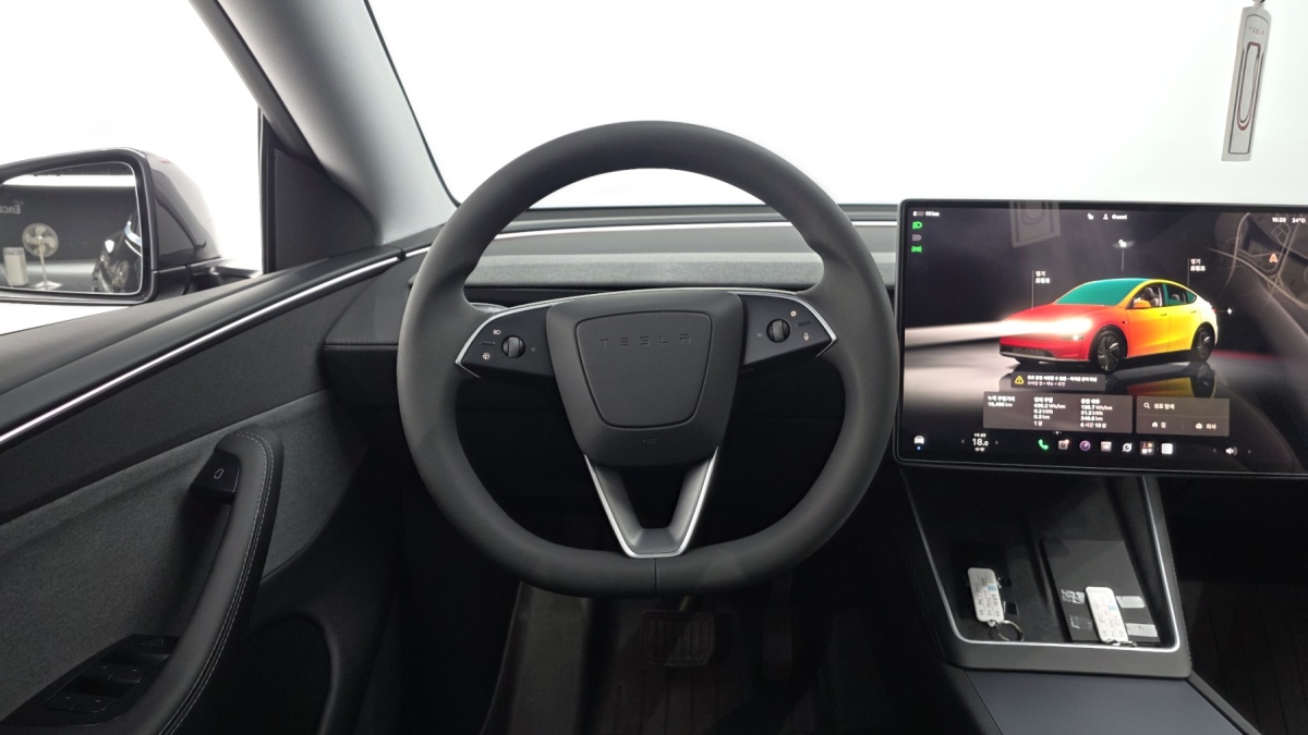 Tesla Model Y, 2025 — фото 11 из 12