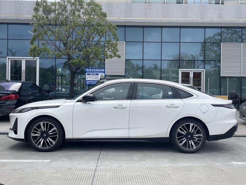 Changan Eado Plus, 2025 — фото 3 из 10