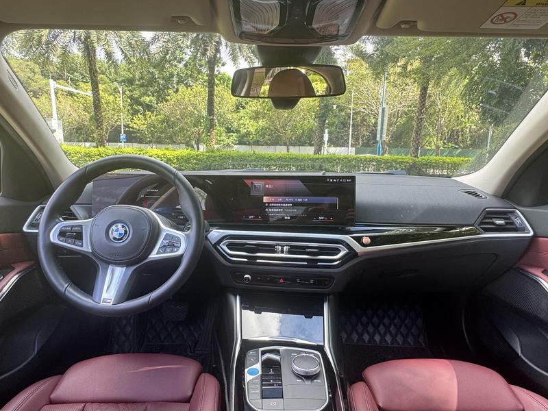 BMW i3, 2022 — фото 7 из 12