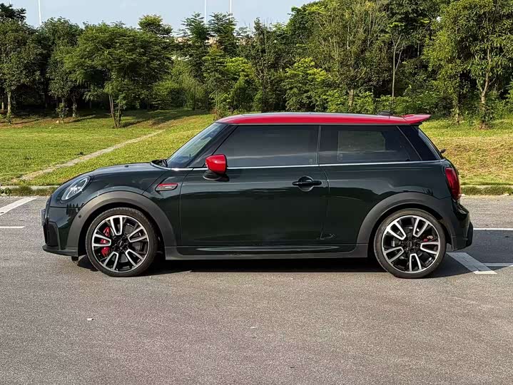 Mini Mini JCW, 2021 — фото 3 из 9