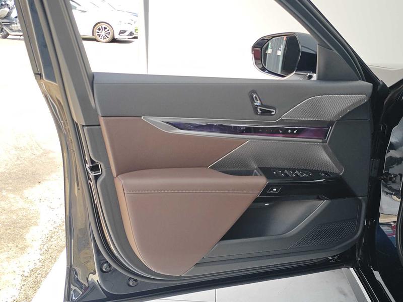 BMW 7 Series, 2024 — фото 12 из 12