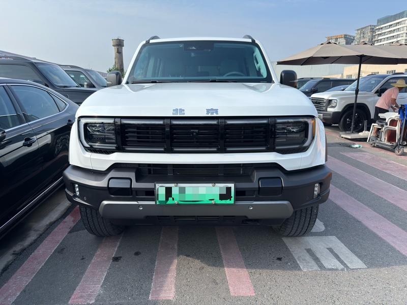 BAIC Beijing BJ40 Hybrid, 2025 — фото 2 из 12