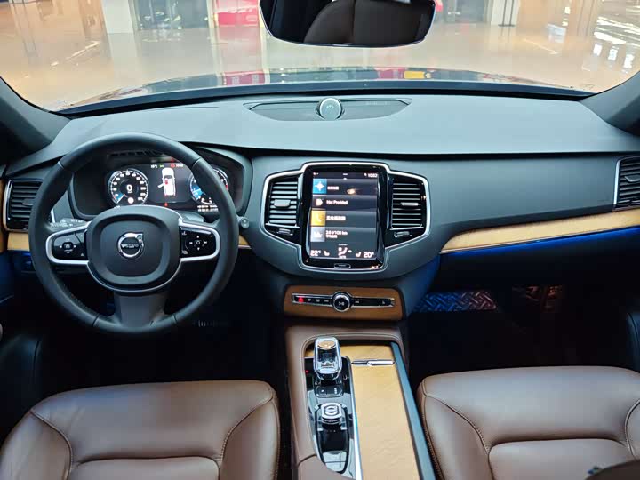 Volvo XC90, 2022 — фото 8 из 9