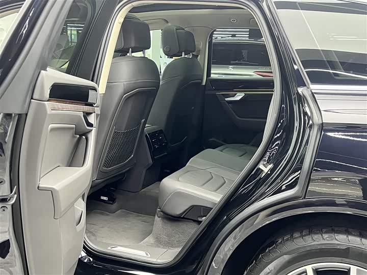 Volkswagen Touareg, 2021 — фото 6 из 9