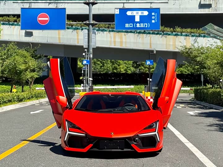 Lamborghini Revuelto, 2025 — купить в Орле под ключ