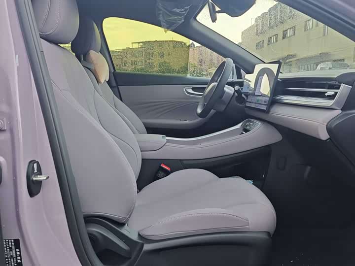Roewe M7 DMH, 2025 — фото 6 из 9