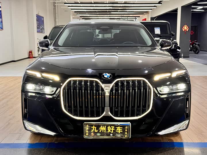 BMW 7 Series, 2024 — фото 2 из 9