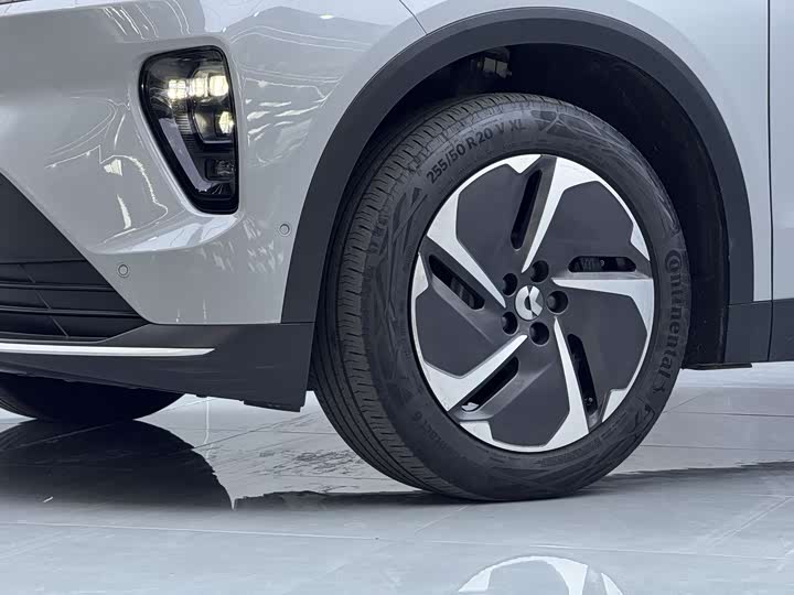 Nio ES8, 2023 — фото 5 из 9