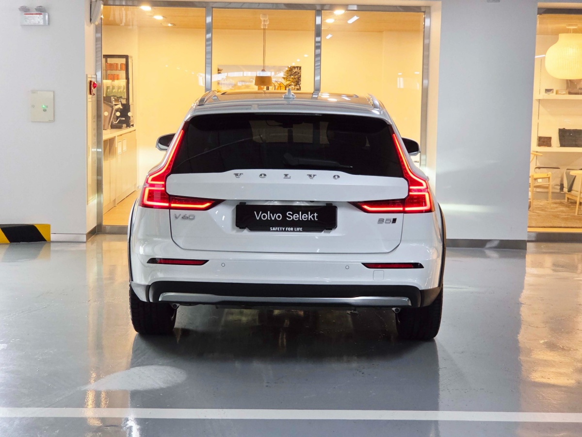 Volvo V60, 2025 — фото 4 из 12