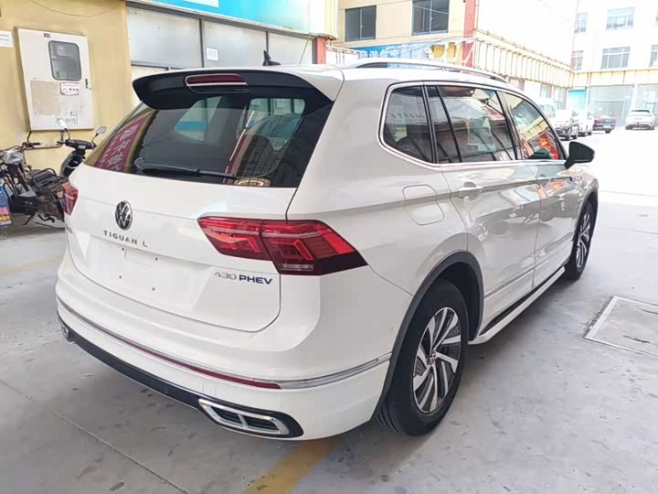 Volkswagen Tiguan L Hybrid, 2022 — фото 7 из 9
