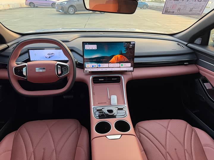 Geely Galaxy L6, 2025 — фото 9 из 9